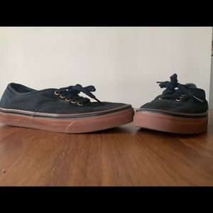 Size 9 Vans Authentic Skate Shoes.